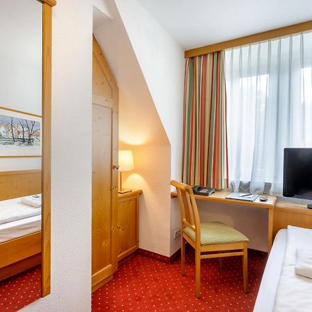 Hotel Zum Loewen Weißenhorn Kültér fotó
